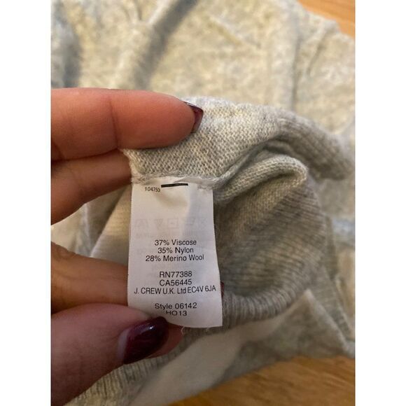 J.Crew women's Light Gray Knit Sequin lightweight Cream Striped sweater size XS - Picture 8 of 8